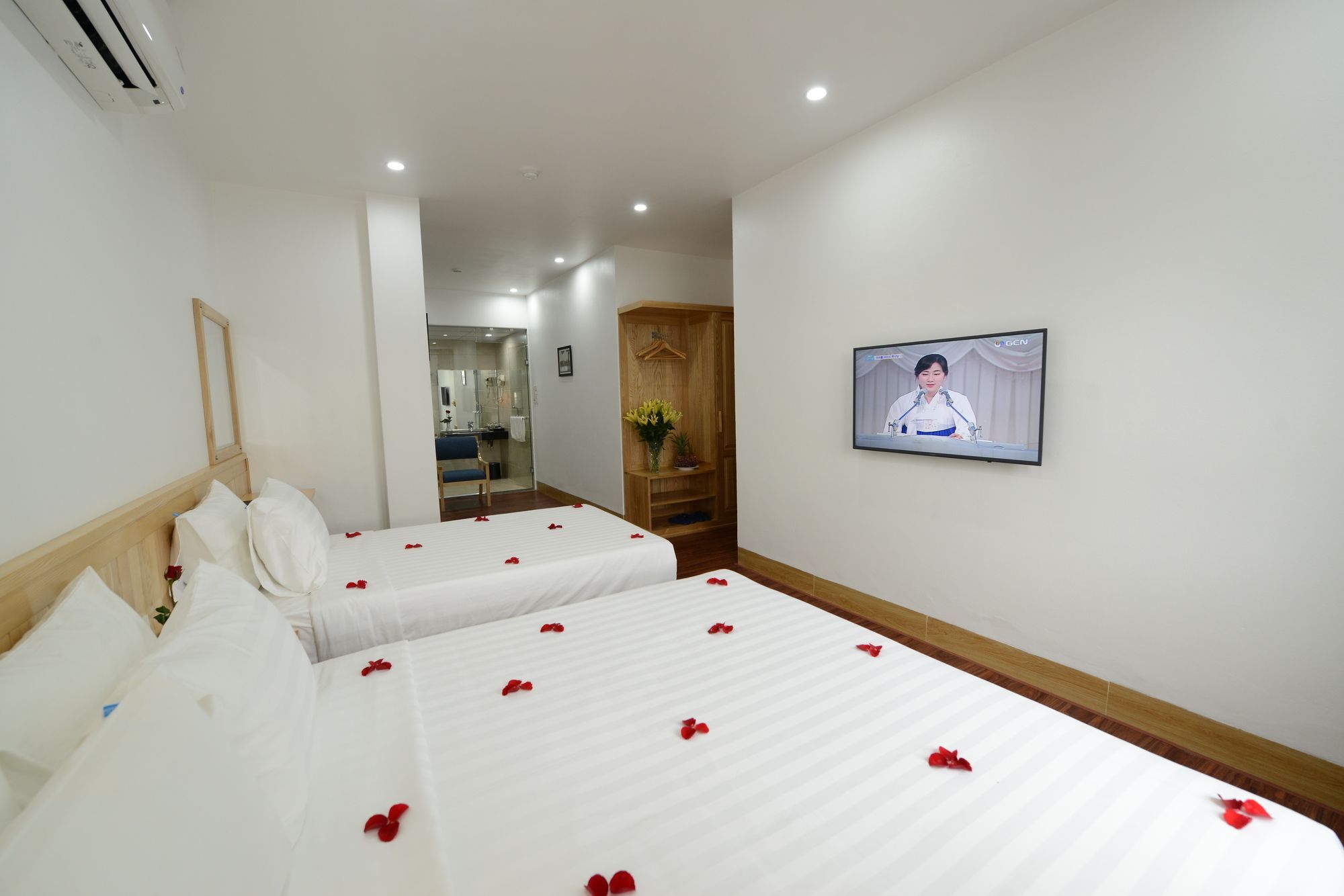 Blue Hanoi Inn City Hotel Buitenkant foto