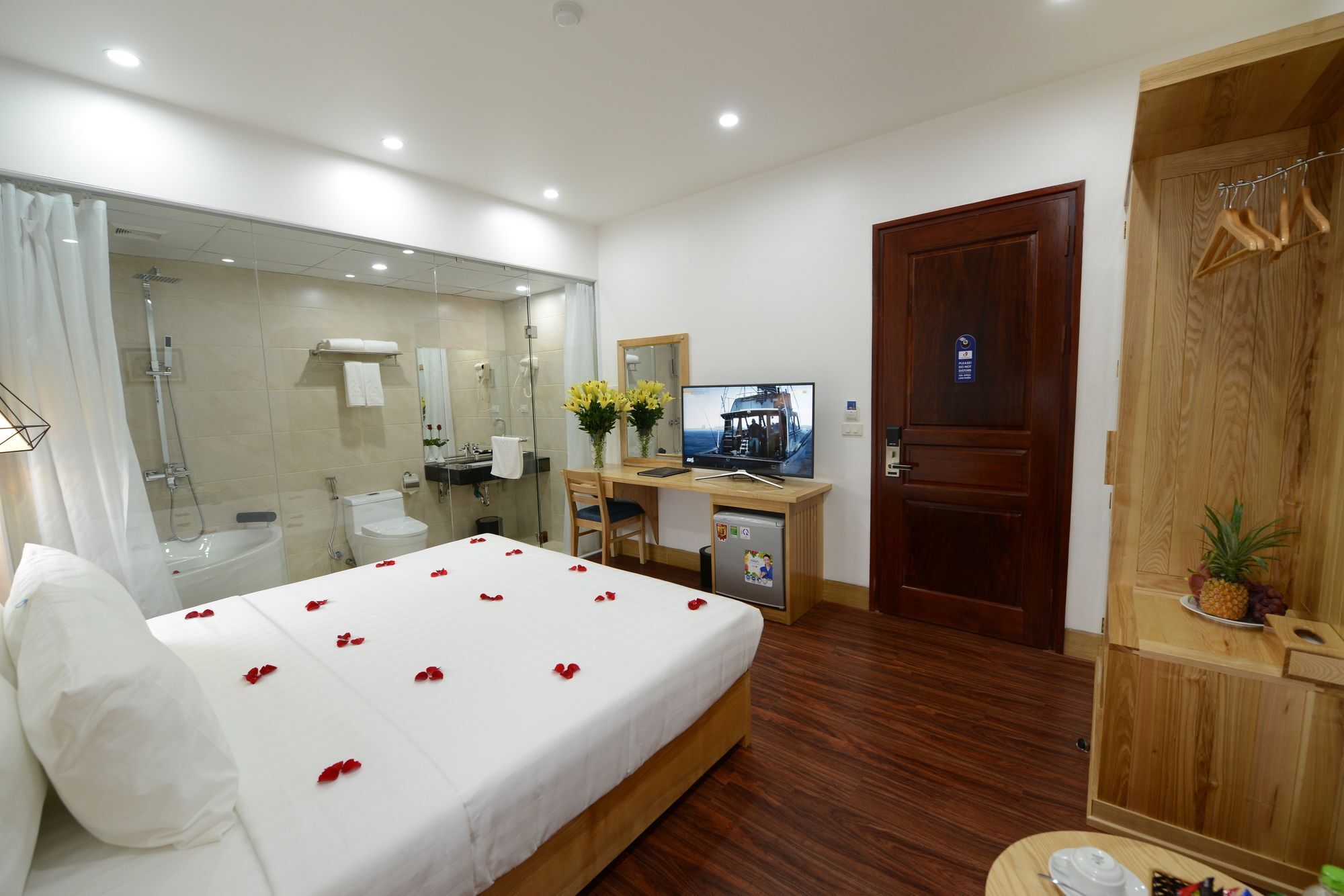 Blue Hanoi Inn City Hotel Buitenkant foto