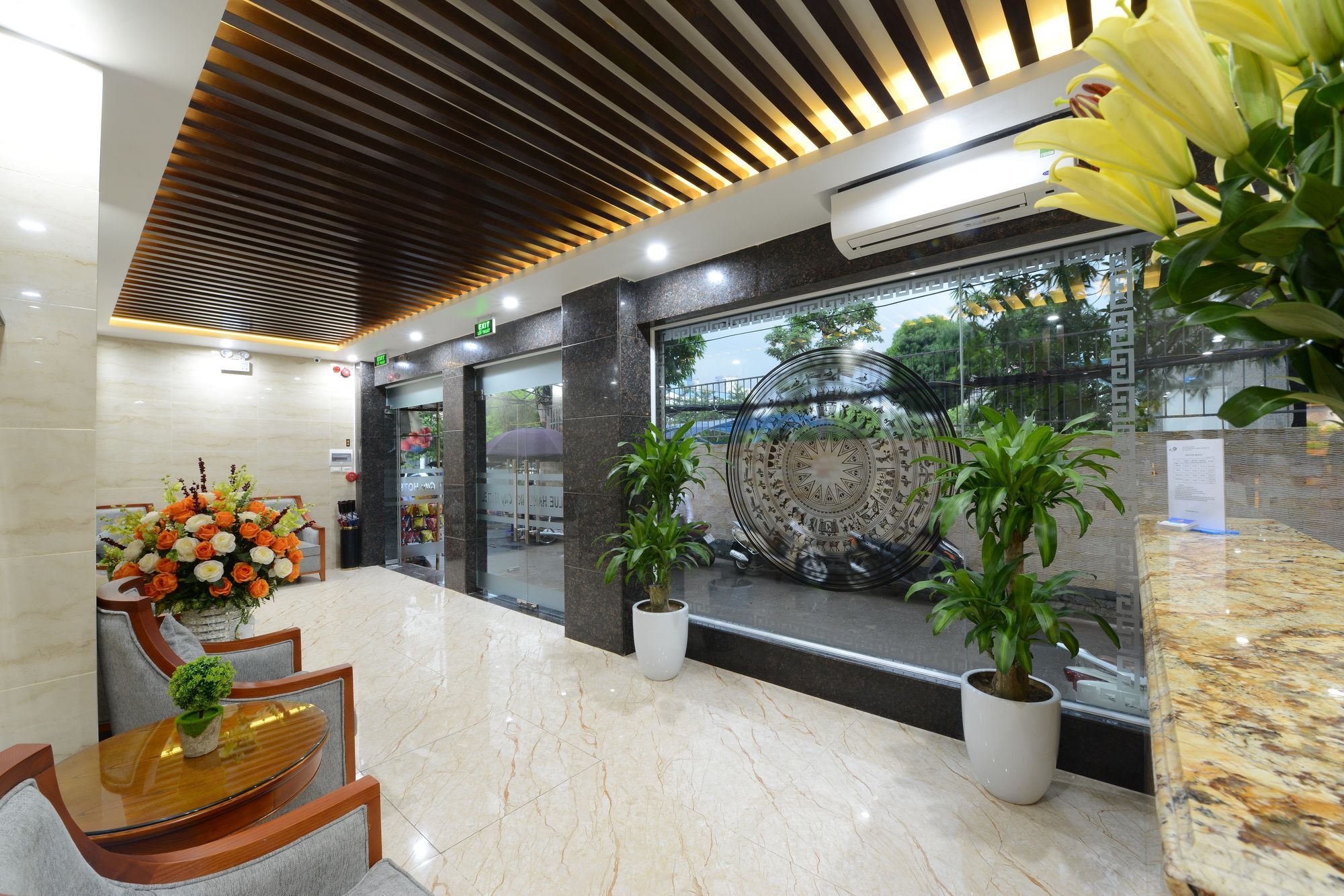 Blue Hanoi Inn City Hotel Buitenkant foto